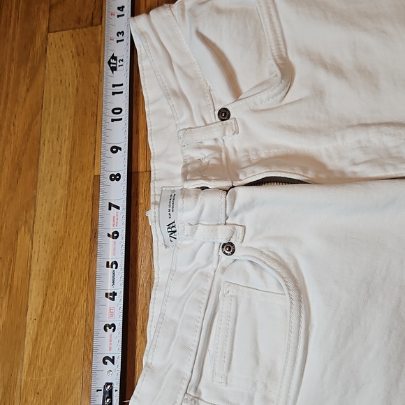 Zara White Jeans Frayed Bottom Hem Size 8 - Picture 4 of 8